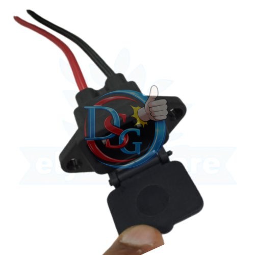 IEC MALE CONNECTER -SPRING CAP  14 AWG (00d3)